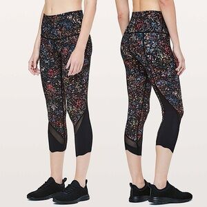 Lululemon Wunder Under Crop II Special Edition Scallop 24" Flowerescent Multi 10